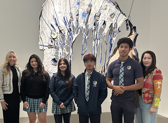 kleefeld contemporary museum trip with aura students october 20 2025 02